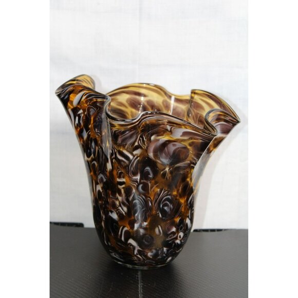 Beautiful Murano Hand Blown Glass With Unique Design - Picture 2 of 7
